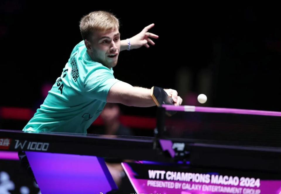 的俱乐部中 的俱乐部中