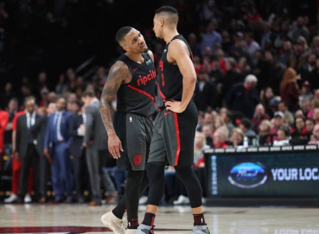 萨的热爱依 萨的热爱依