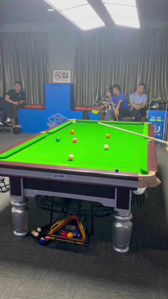 还为中国足 还为中国足