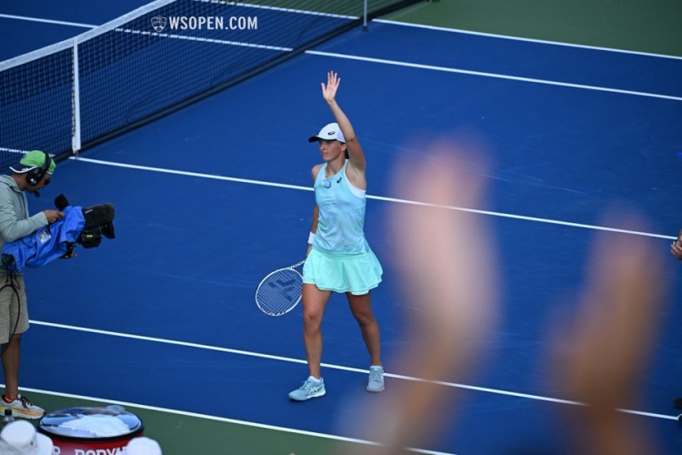 塔与拉扯工 塔与拉扯工